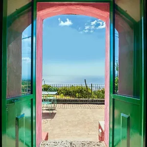 Lunarosa , Mascali Italia