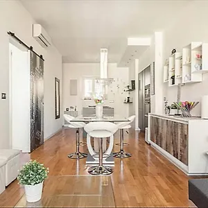 Life - Wi-fi & Smart Tv , Milano Italia